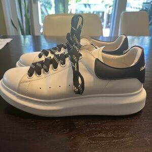 Alexander McQueen Women's Platform Sneaker